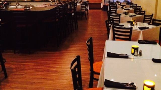 Een van Eurasia Cafe & Wine Bar - Virginia Beach restaurant