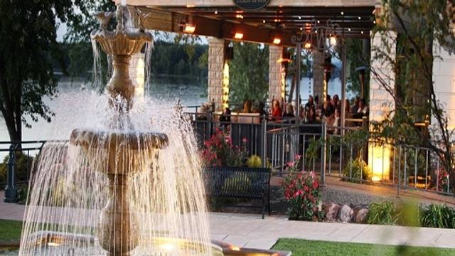 The Waterfront Restaurant and Tavern​餐廳的照片