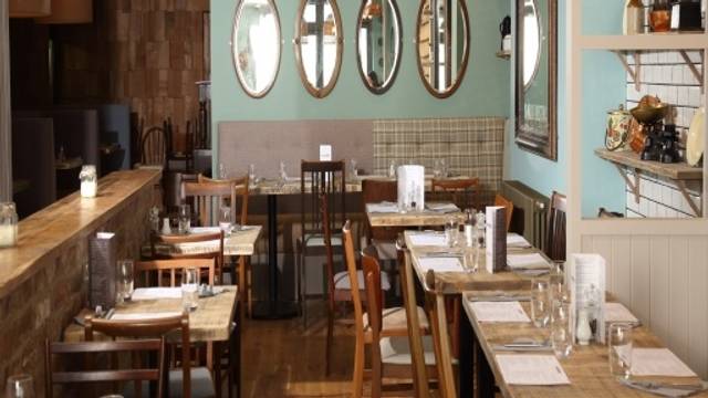Una foto del restaurante Hinnies Restaurant