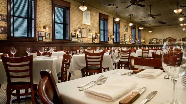 HARRY CARAY'S ITALIAN STEAKHOUSE - RIVER NORTH  959 Photos & 946 Reviews -  33 W Kinzie St, Chicago, Illinois - Italian - Restaurant Reviews - Phone  Number - Yelp