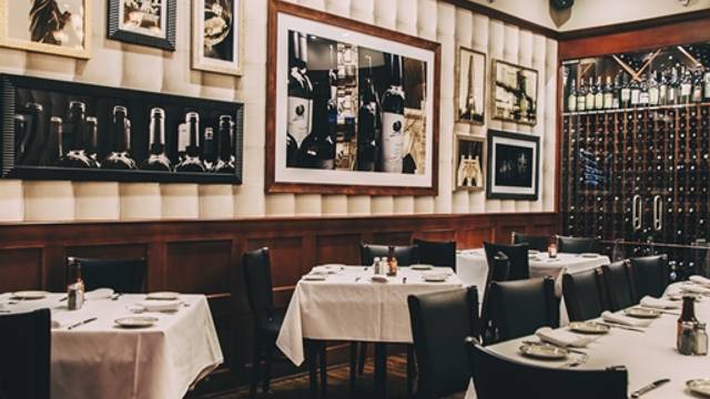 A photo of Rocco Steakhouse Madison Ave restaurant