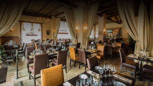 A photo of La Nonna Ristorante & Bar - Brooklyn restaurant
