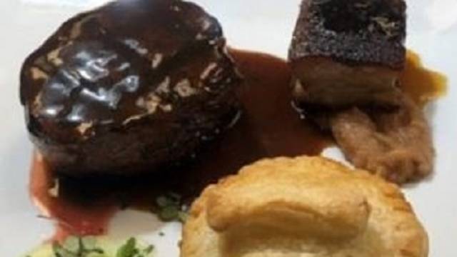 Una foto del restaurante 42nd Street Bar & Grill