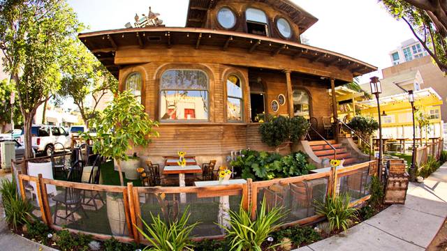 Queenstown Public House Restaurant - San Diego, CA