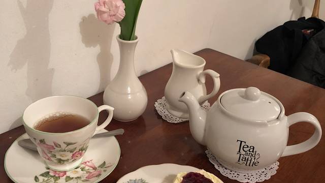 Tea and Tattle, London. Restaurant Info, Reviews, Photos - KAYAK