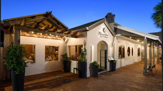 Una foto del restaurante Mezza Luna