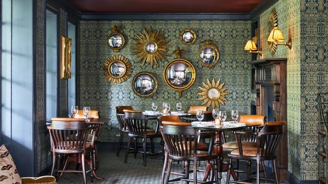Una foto del restaurante The Tap Room at the Mayflower Inn & Spa