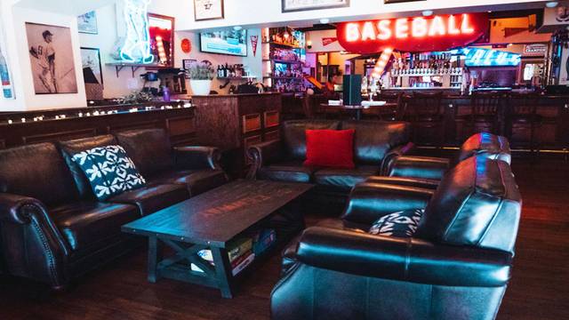 Una foto del restaurante Fenway Johnnie's