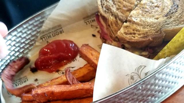 Une photo du restaurant Iron Hill Brewery - Lancaster