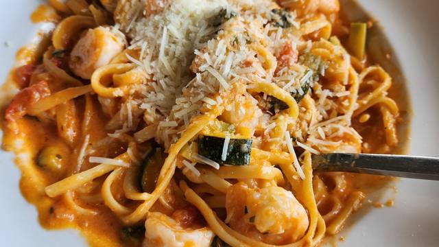 Louie Linguini's, Monterey. Restaurant Info, Reviews, Photos - KAYAK