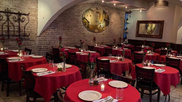 Una foto del ristorante Roberto's Restaurant