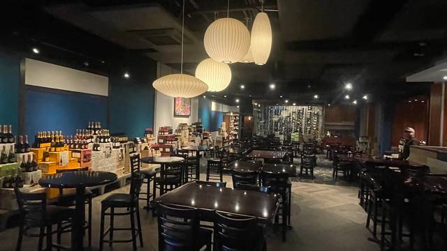 Una foto del restaurante Bottles