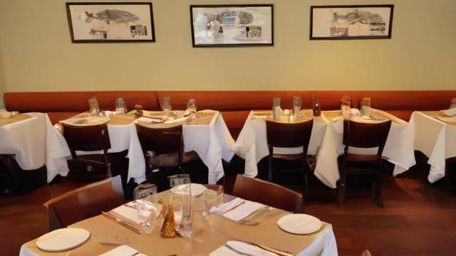A photo of Stone Park Cafe restaurant