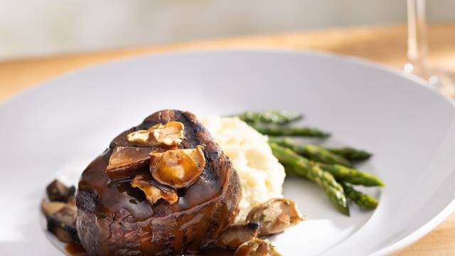 Een van Seasons 52 - Schaumburg restaurant