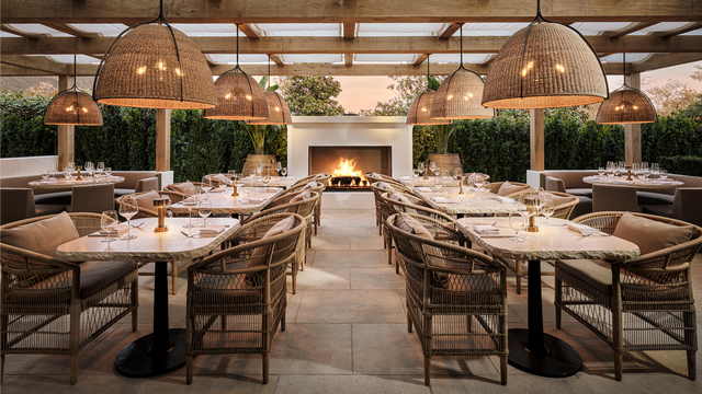 Una foto del restaurante RH Firehouse Grill at RH Montecito