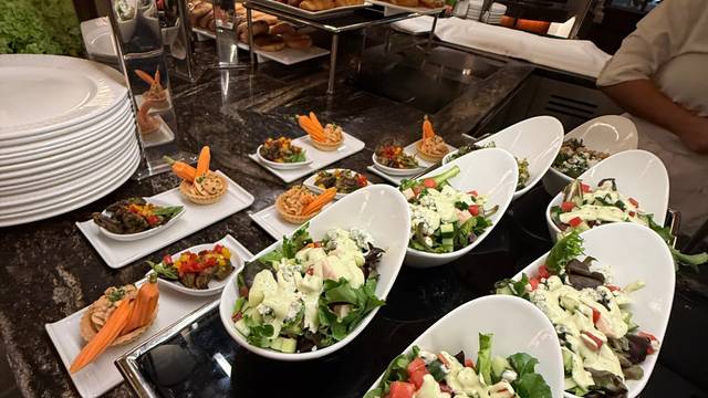 Best Brunch Spots in Palm Beach Gardens on Sundays: Top Picks!