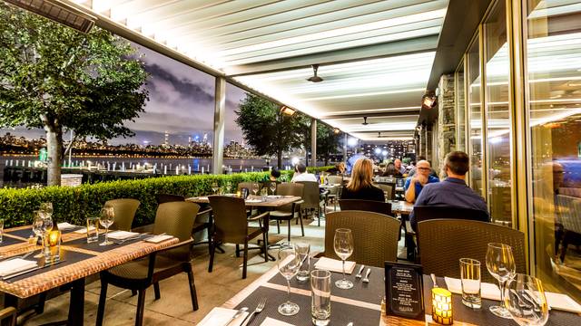Una foto del restaurante HAVEN Riverfront Restaurant and Bar