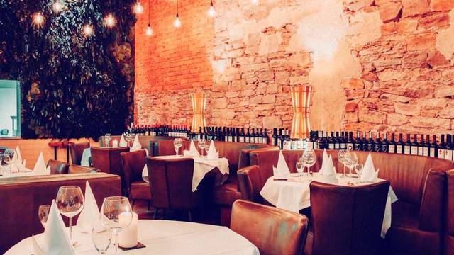 Una foto del restaurante Brick + Bone Steakhouse