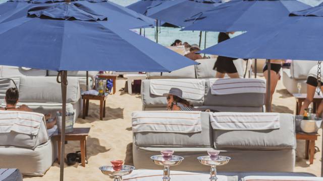 Bagatelle Beach St. Tropez - VIP Tables and Prices I Club Bookers