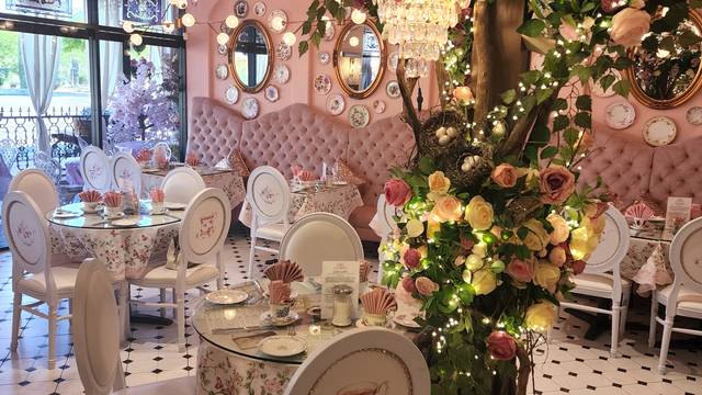 Ein Foto von English Rose Tea Room