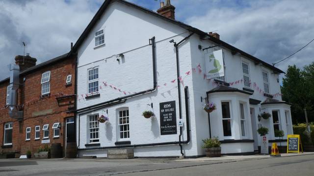 Une photo du restaurant The Fox And Hounds
