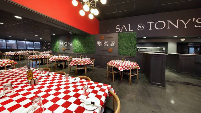 Una foto del restaurante Sal and Tony's Italian