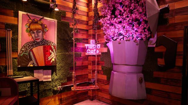 A photo of El Tiesto Cafe Miami restaurant
