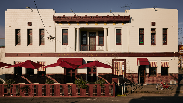 A photo of Royal Oak Hotel restaurant
