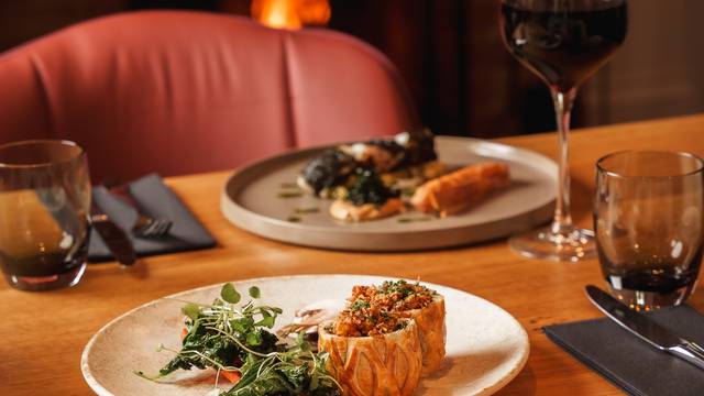 Una foto del ristorante The Plough Shiplake