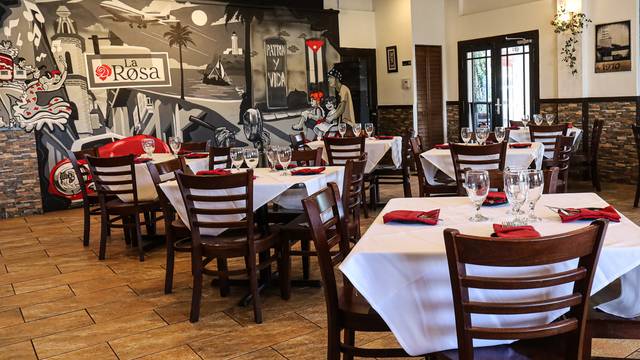 Una foto del restaurante La Rosa Restaurant