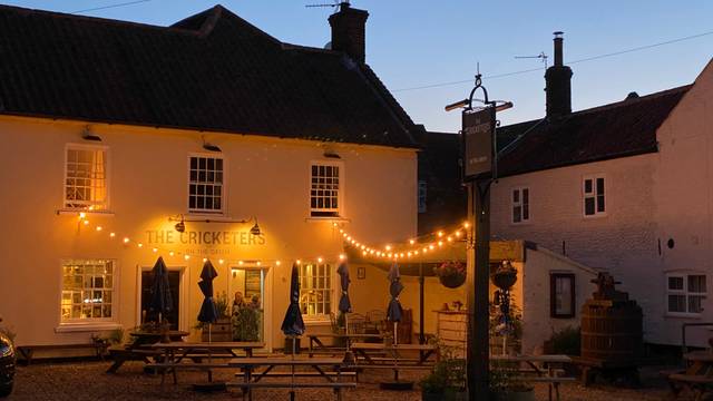 Una foto del restaurante The Cricketers on The Green