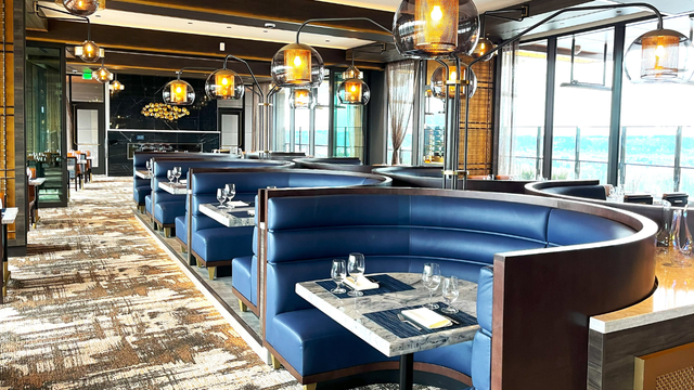 Una foto del restaurante Smoke & Cedar Steakhouse