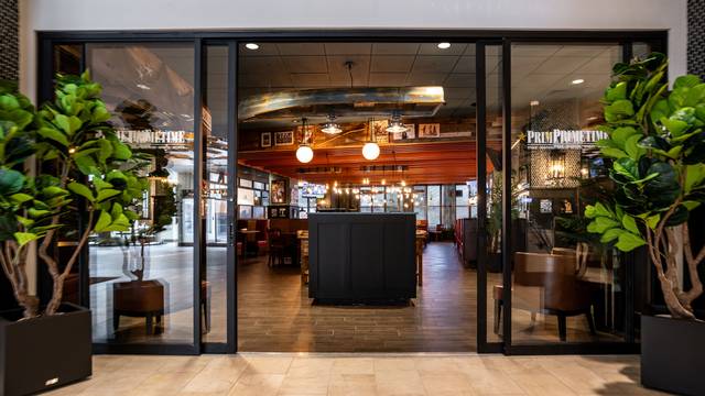 A photo of PrimeTime College Park restaurant