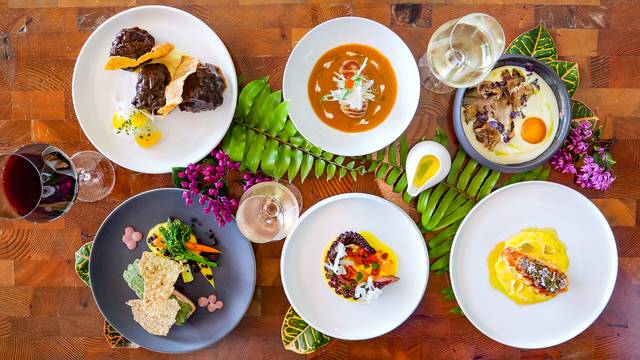 Una foto del restaurante Ave at Seafire Resort & Spa