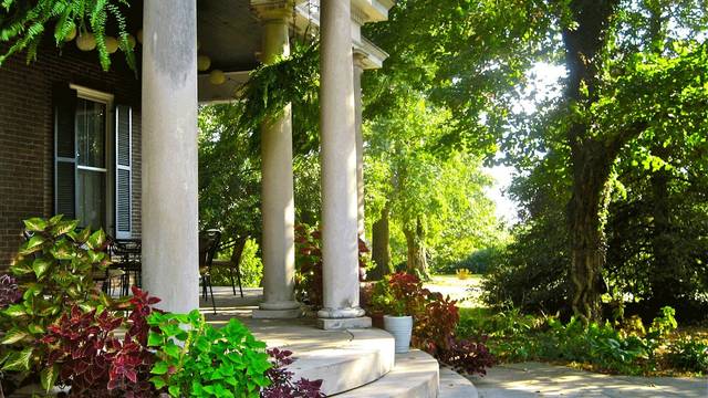 Una foto del restaurante Holly Hill Inn