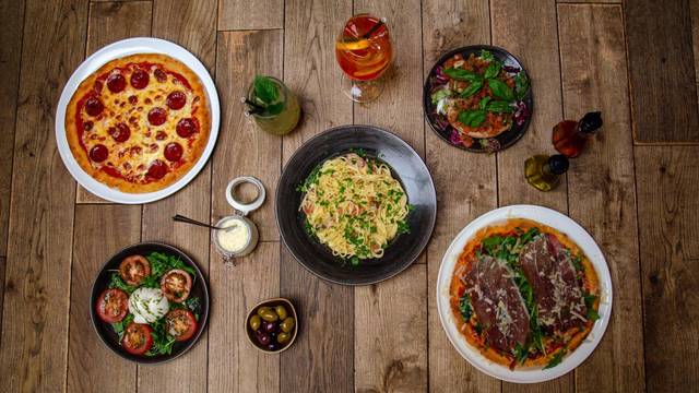 Una foto del restaurante Al Forno Putney