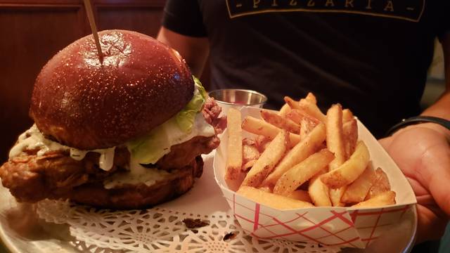 A photo of Crosta restaurant