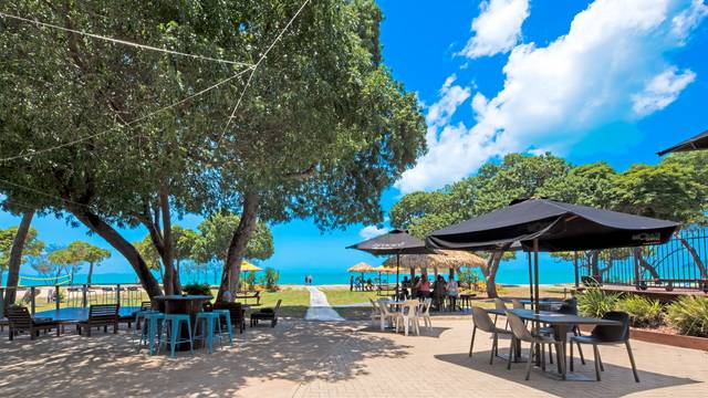 Cape Gloucester Resort Restaurant & Bar​の写真