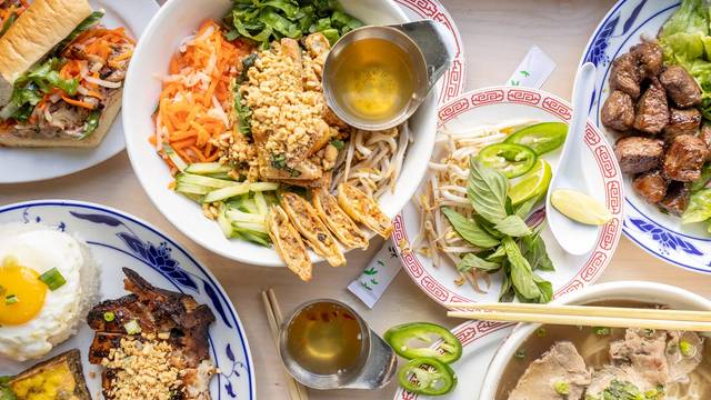 A photo of Pho Lang Thang restaurant