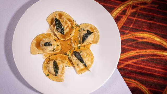 A photo of Panevino Italian Grille restaurant