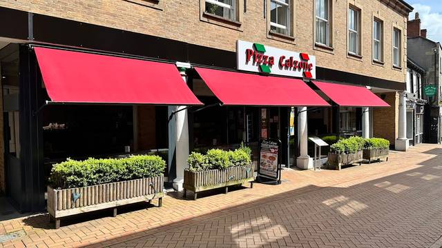 Una foto del ristorante Pizza Calzone Banbury