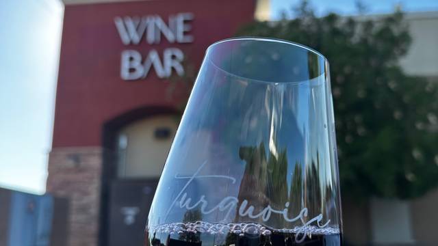 Una foto del restaurante Turquoise Wine Bar