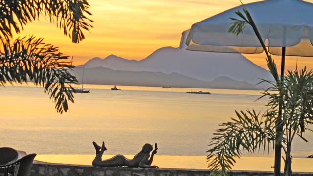 A photo of THE VIEW at Palms Court Gardens restaurant
