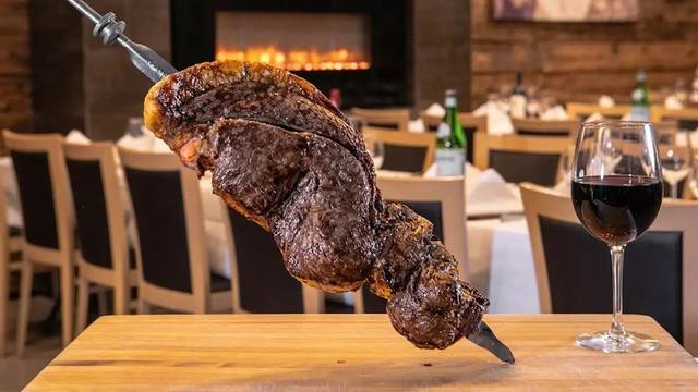 Een van Tropeiro's Grill Brazilian Steakhouse - Worcester restaurant