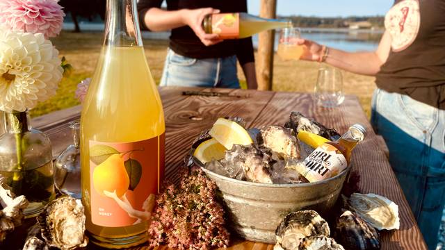 A photo of Westcott Bay Shellfish Co restaurant