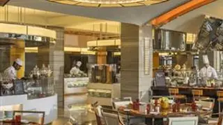 A photo of Suq - Four Seasons Dubai DJB restaurant