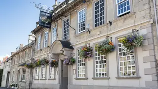 Une photo du restaurant The Catherine Wheel