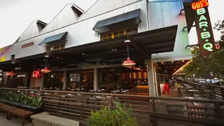 A photo of Gus's BBQ - Claremont restaurant
