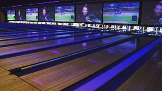 Bowling & Unlimited Beer, Wine & Soda Bundle Foto