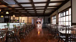 A photo of Binnekill Tavern restaurant